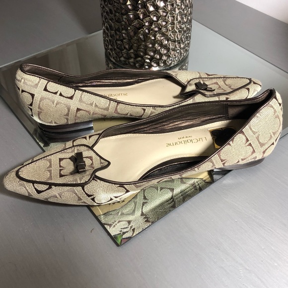 Liz Clairborne OLIVIA Leather Pointy Toe Flats - Picture 3 of 8